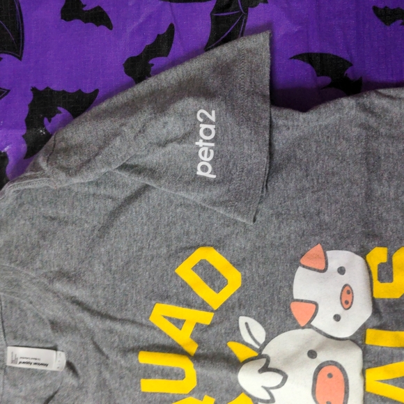 💟3 for $10💟PETA Cute Vegan Squad Shirt - Picture 4 of 7